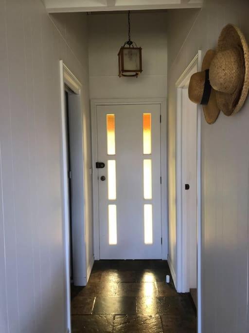 Peterborough Beach House エクステリア 写真